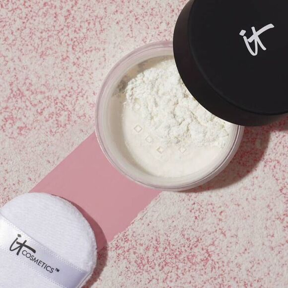 iT Cosmetics Bye Bye Pores Poreless Finish Loose Setting Powder - Picture 6 of 7